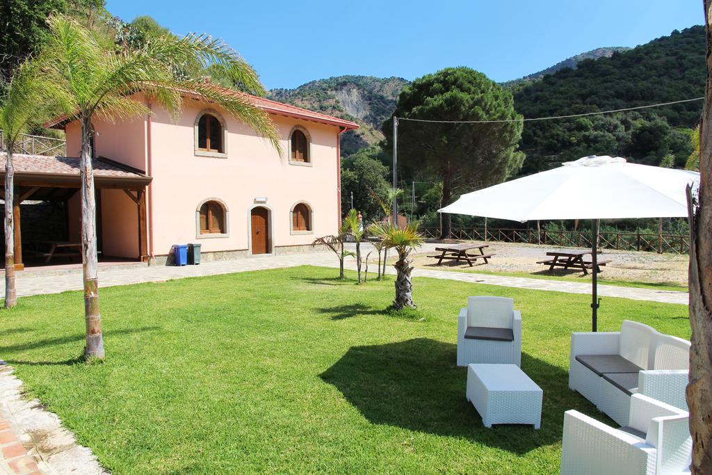 Profetina Village Motta Camastra Exterior photo