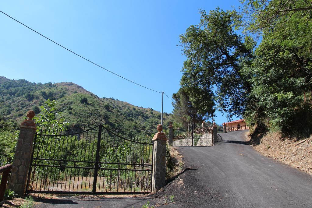Profetina Village Motta Camastra Exterior photo